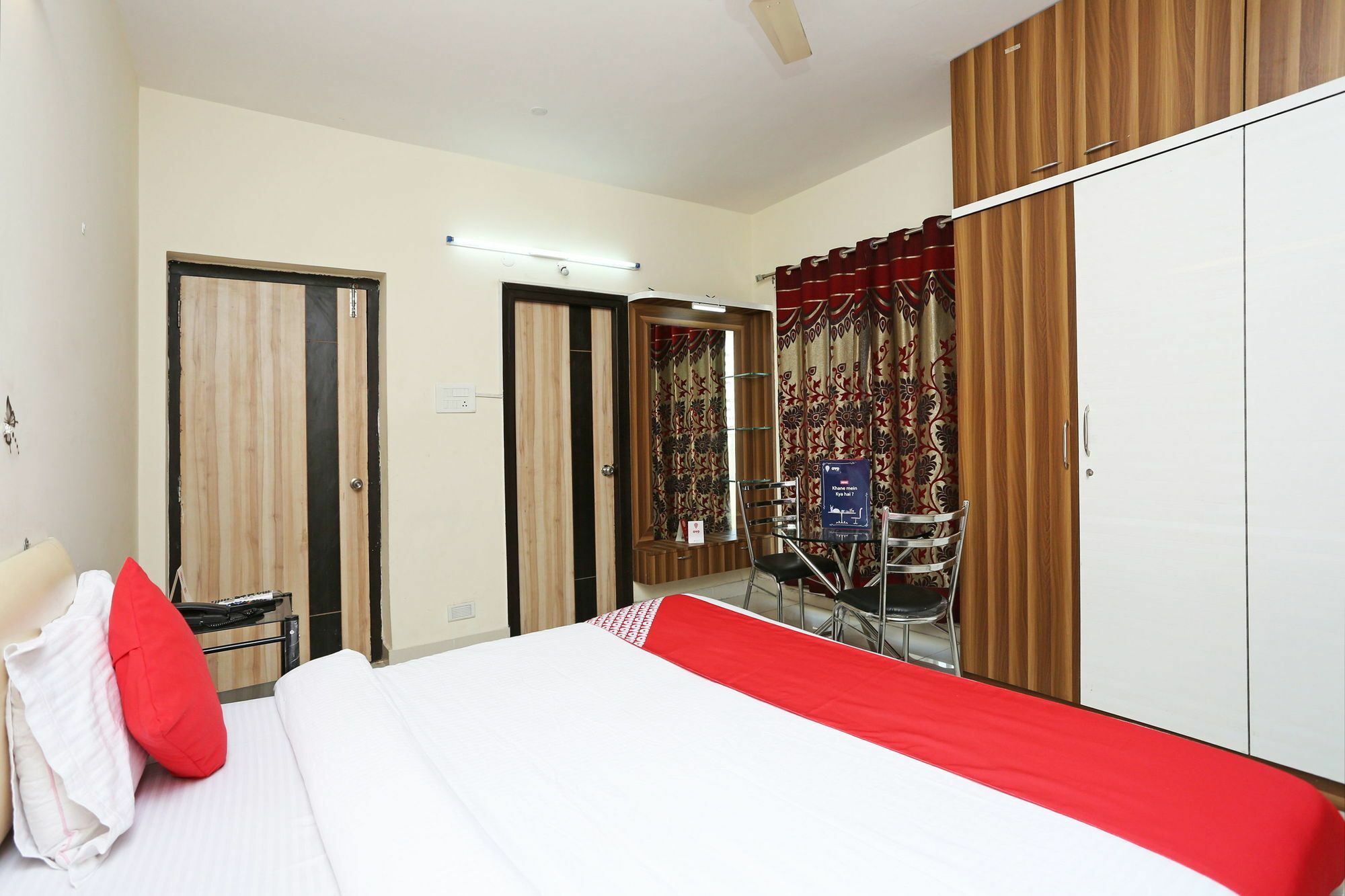 OYO 8587 DWELL SUITES                         
